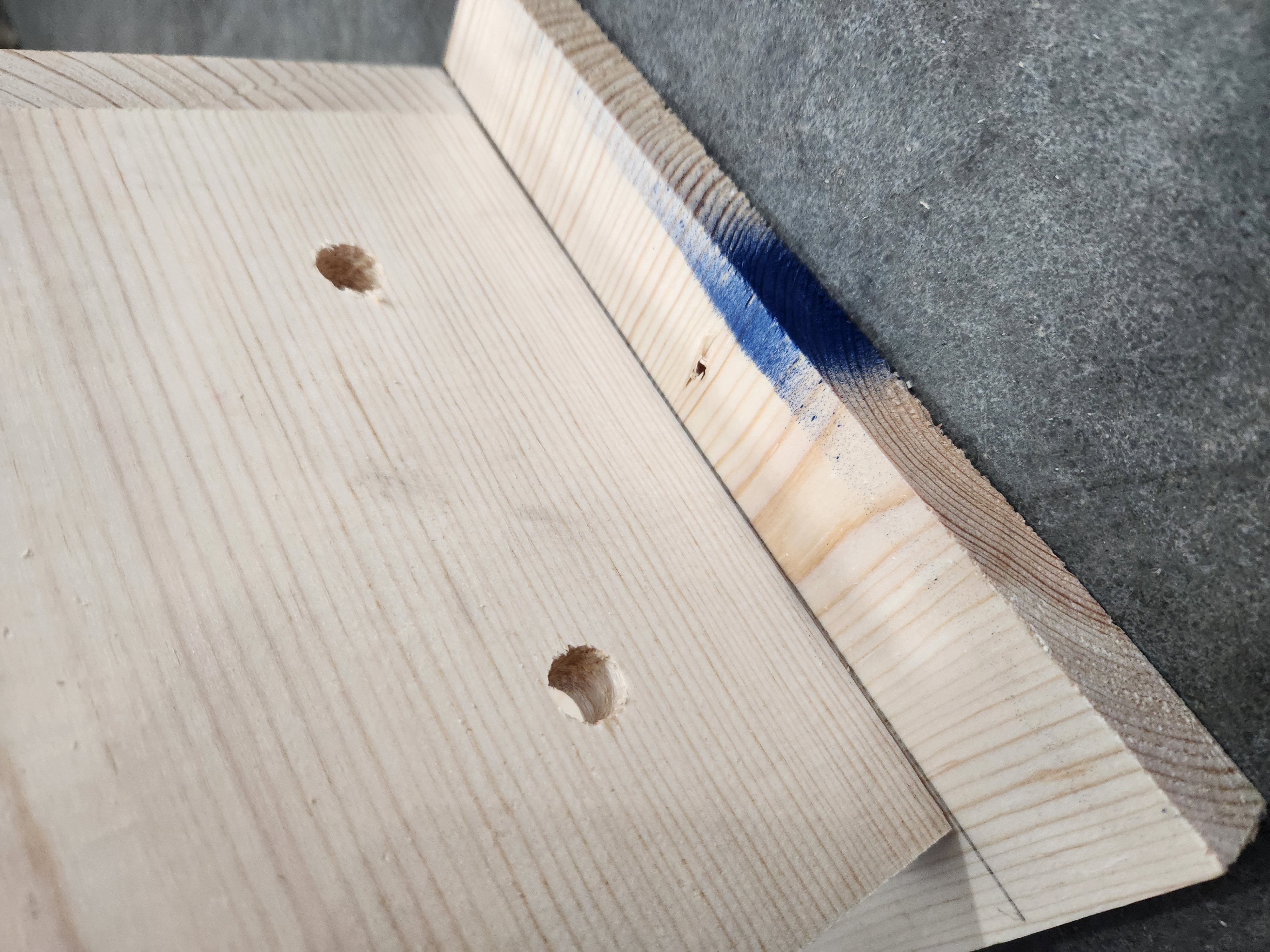 Bottom (Red B) aligning with Back (Green B)