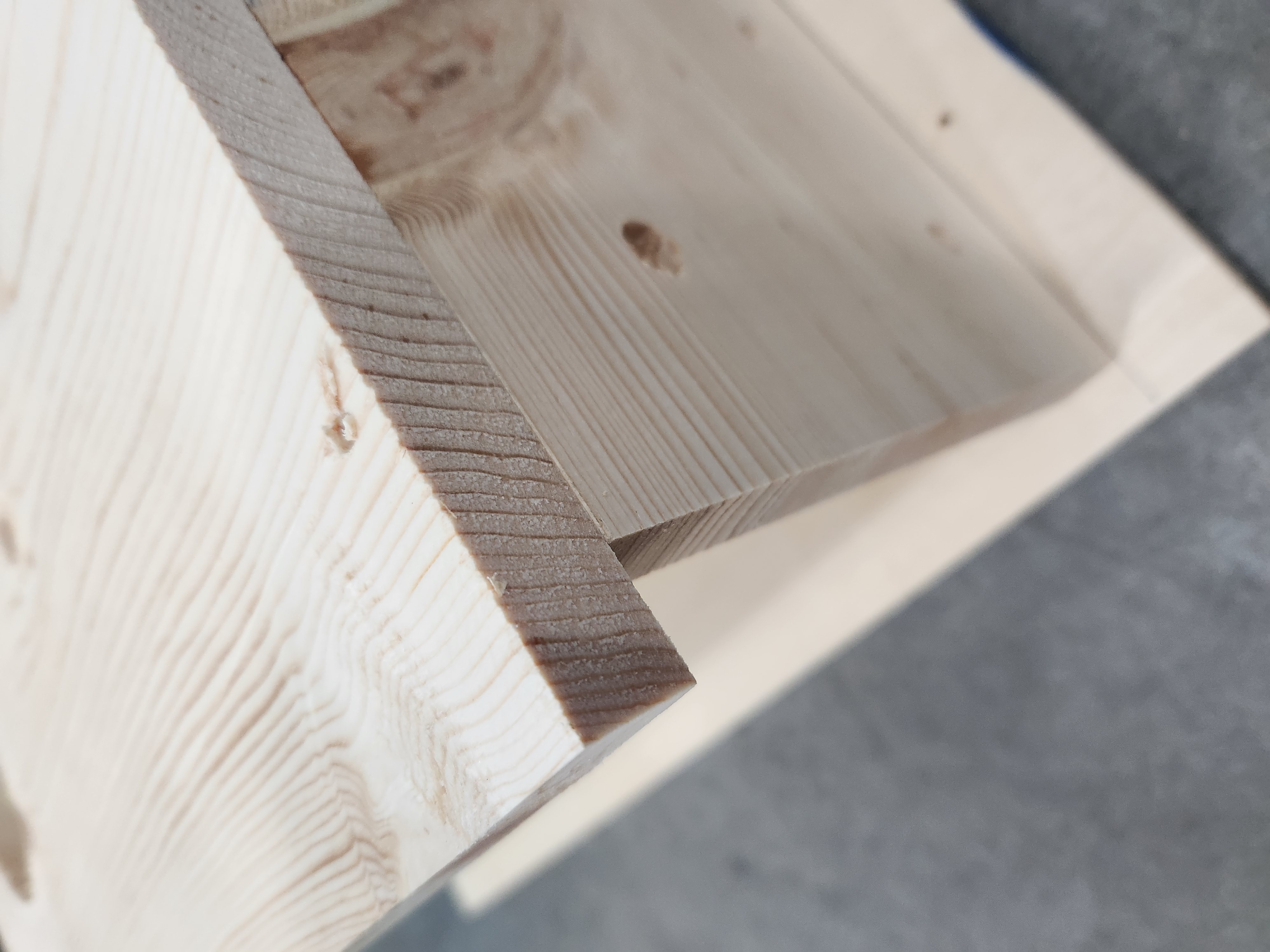 Front (F) aligning with Bottom (Red B)