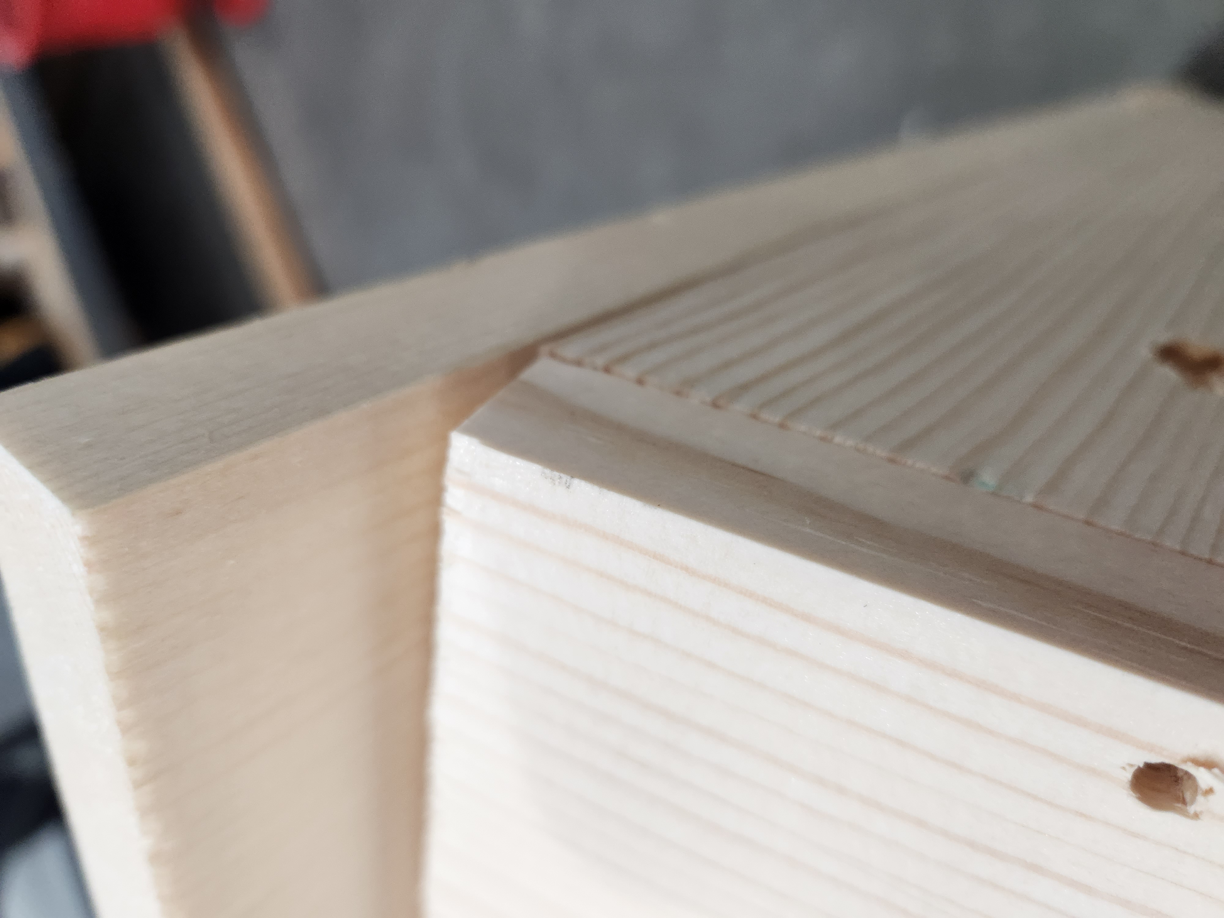 Top (T) aligning with Fixed Side (R) and Back (B)