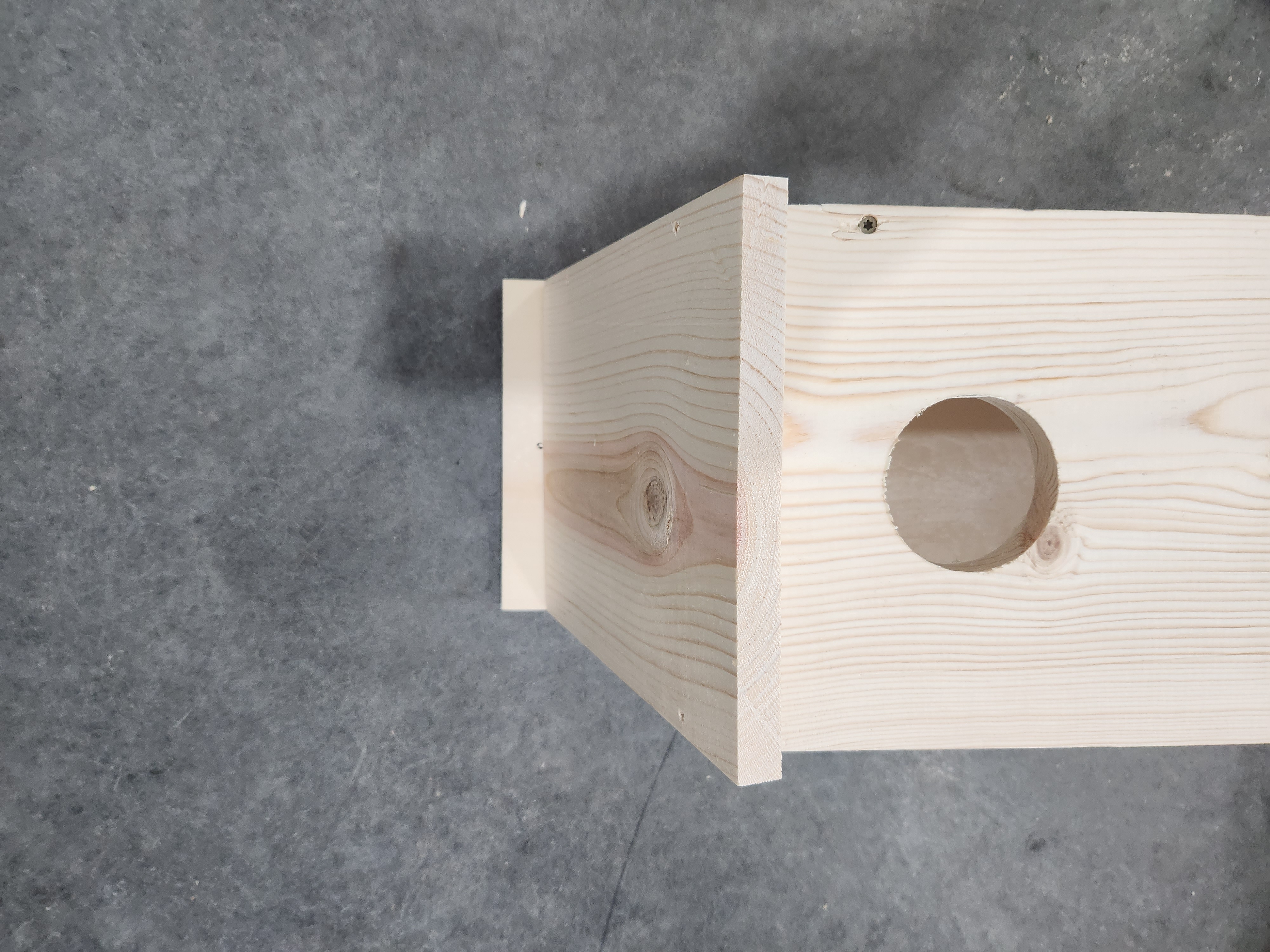 Top down view of Top (T) aligning with Back (B)