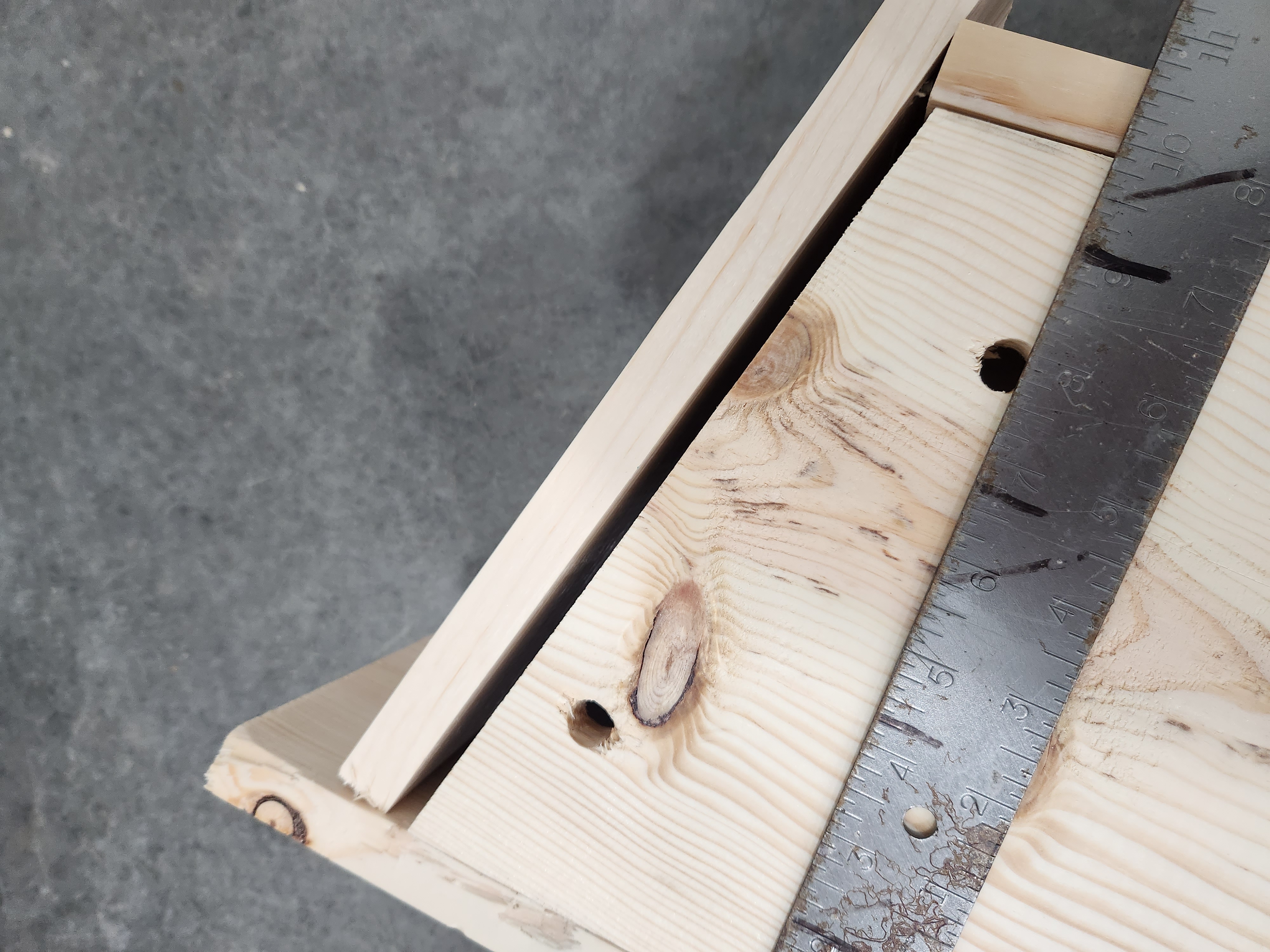 Gap between the Top (T) and the Hinged side (L)