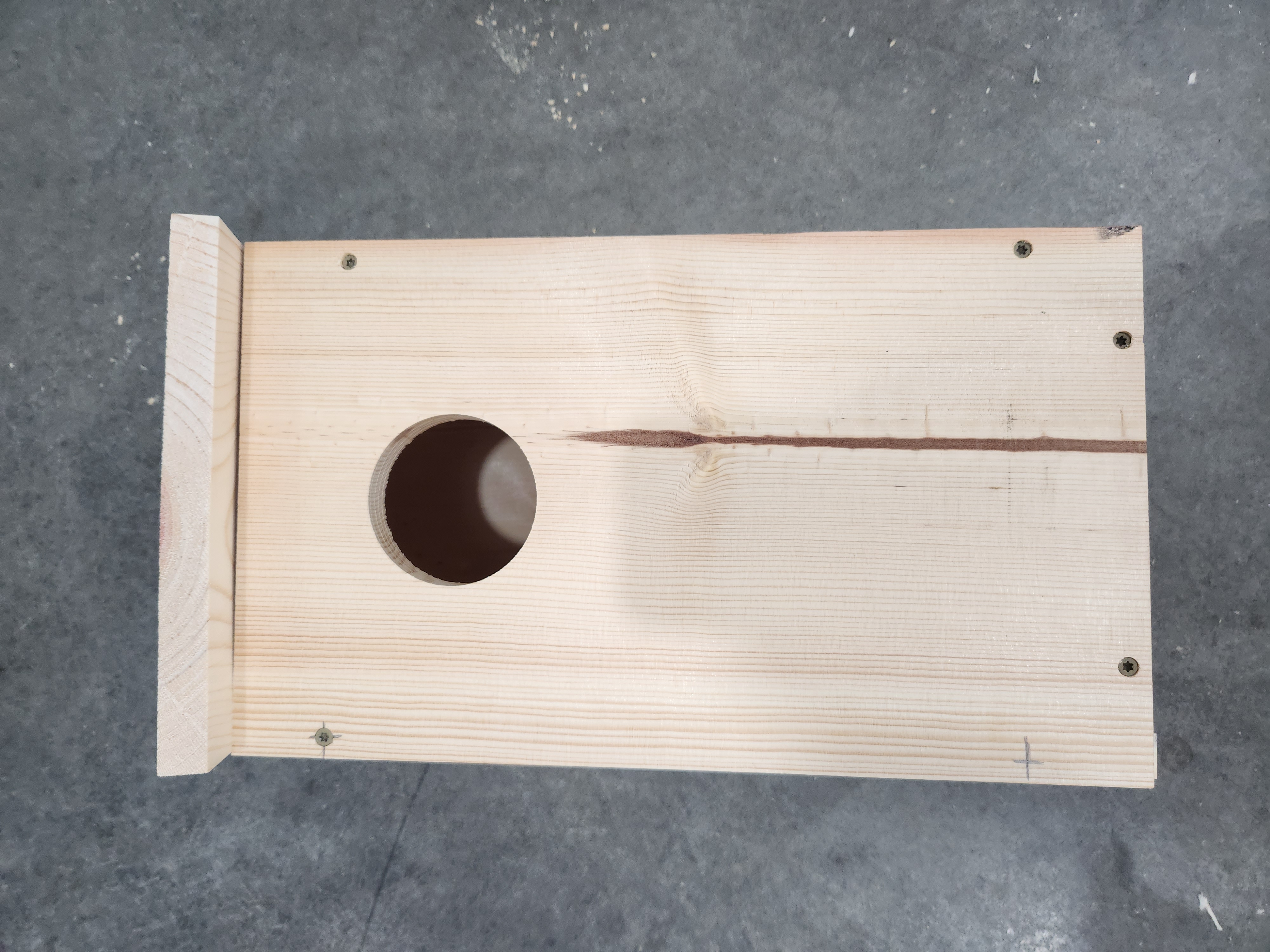 Top down view of the Hinged side (L) attached to the Front (F)